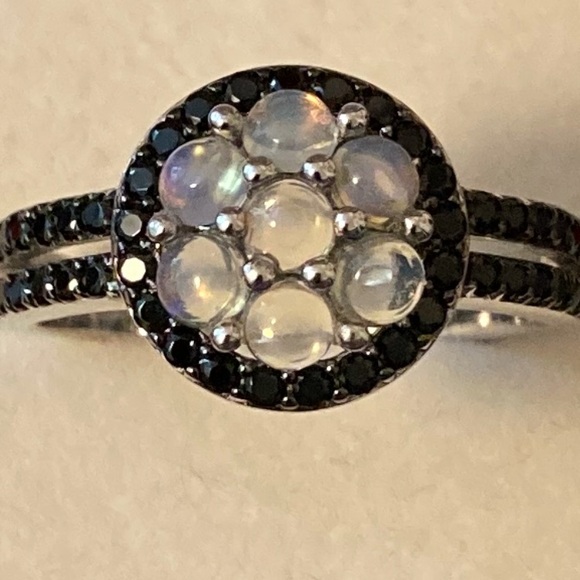 Opal & Black Spinel - Picture 6 of 12